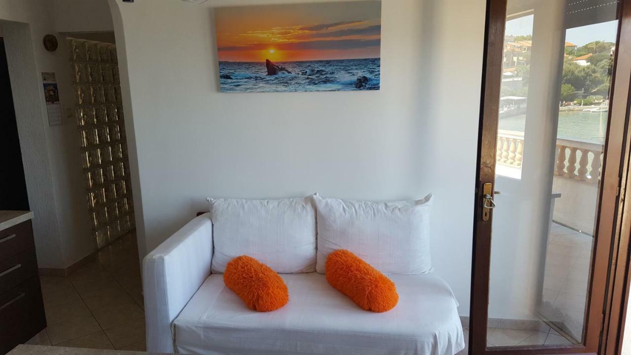 Apartmani Marenda Supetarska Draga Eksteriør bilde